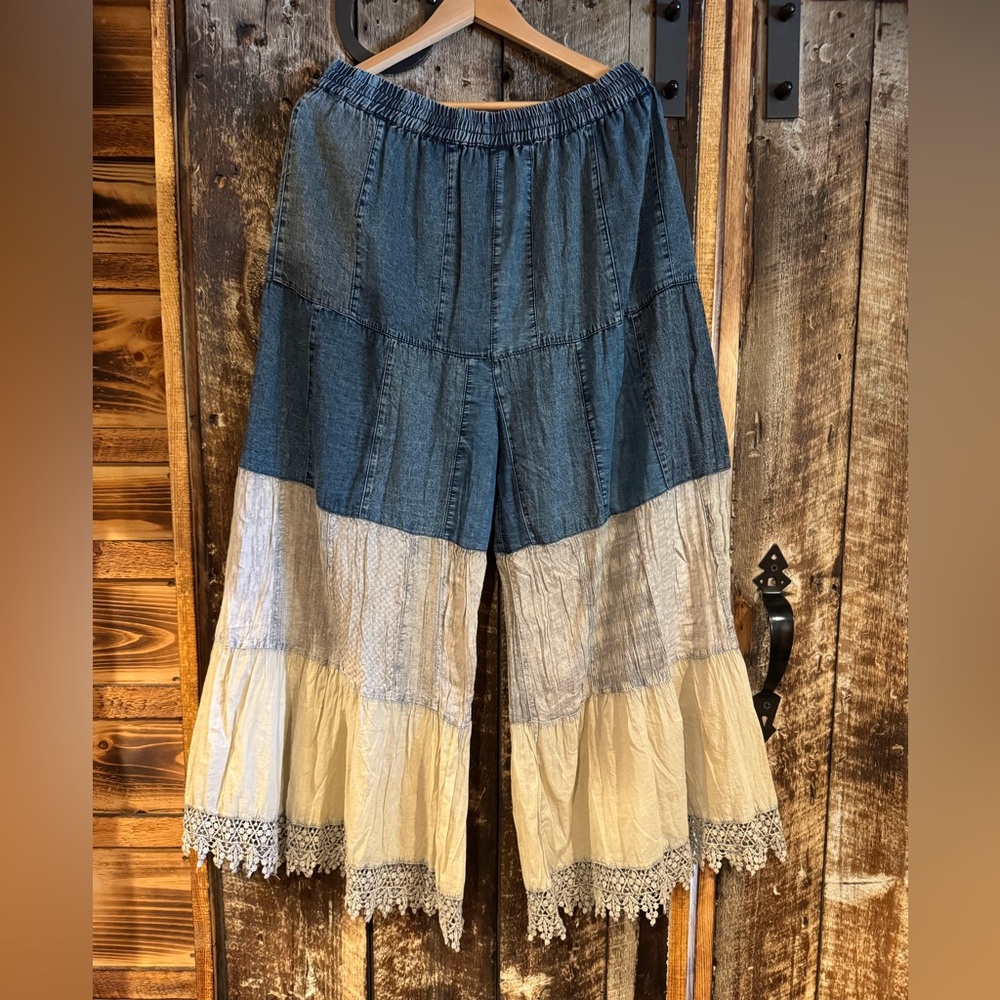 NWT- Young Threads Tiered Wide Leg Pants - Picture 2 of 6
